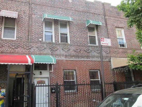 Single-family for Sale Soundview, Bronx