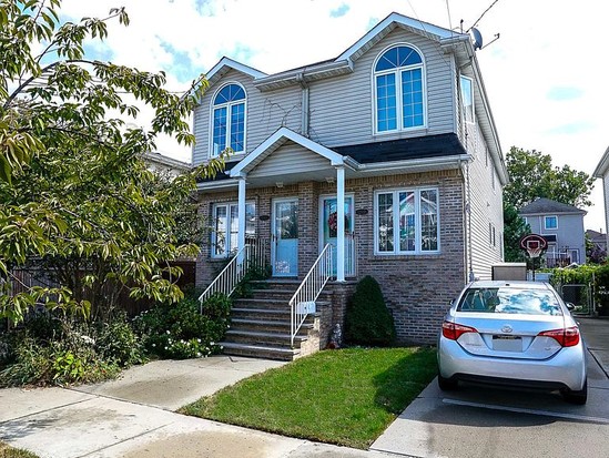 Single-family for Sale Midland Beach, Staten Island