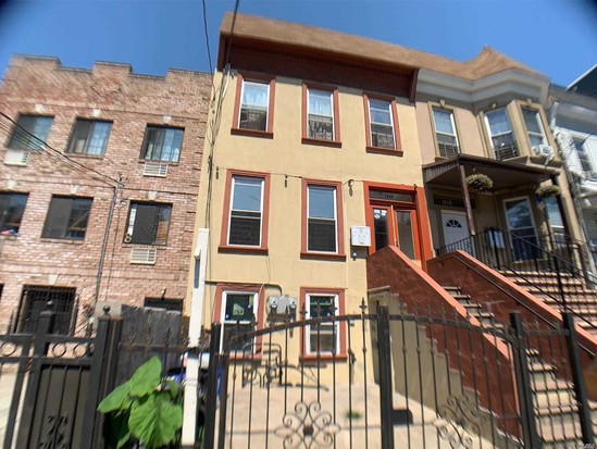 Multi-family for Sale Concourse, Bronx