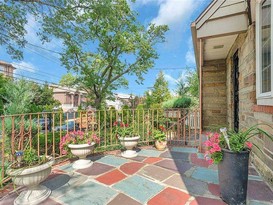 Home for Sale Whitestone, Queens