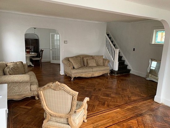 Single-family for Sale South Ozone Park, Queens