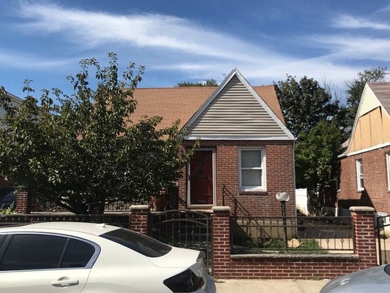 Single-family for Pre-foreclosure / auction Laurelton, Queens