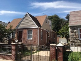 Home for Pre-foreclosure / auction Laurelton, Queens