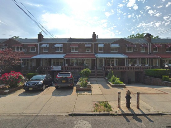 Single-family for Pre-foreclosure East Flatbush, Brooklyn