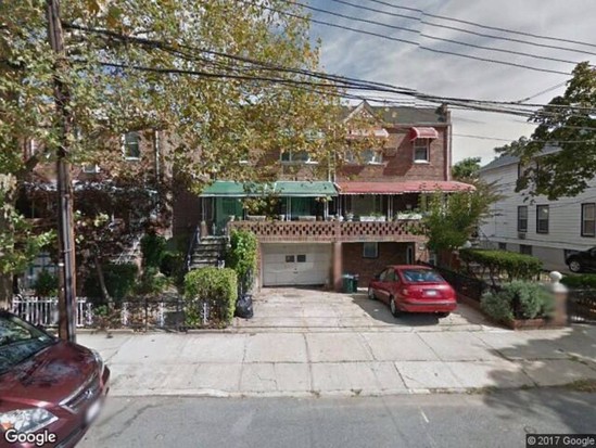 Single-family for Pre-foreclosure / auction East Flatbush, Brooklyn