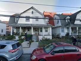 Home for Pre-foreclosure / auction Far Rockaway, Queens