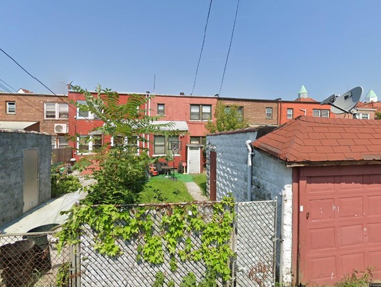 Single-family for Pre-foreclosure Laurelton, Queens