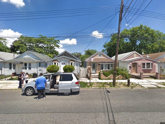 Single-family for Pre-foreclosure / auction Canarsie, Brooklyn