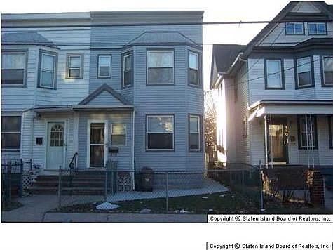 Single-family for Pre-foreclosure West Brighton, Staten Island