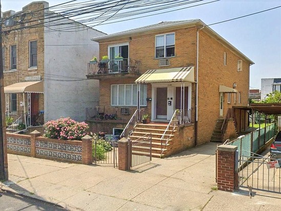 Multi-family for Sale Dyker Heights, Brooklyn