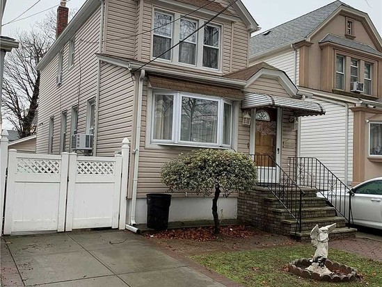 Single-family for Sale South Ozone Park, Queens