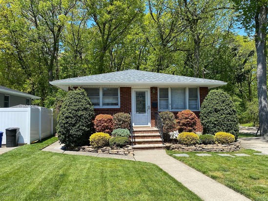 Single-family for Sale Great Kills, Staten Island