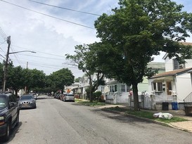 Home for Pre-foreclosure / auction South Ozone Park, Queens