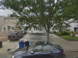 Home for Pre-foreclosure / auction South Ozone Park, Queens