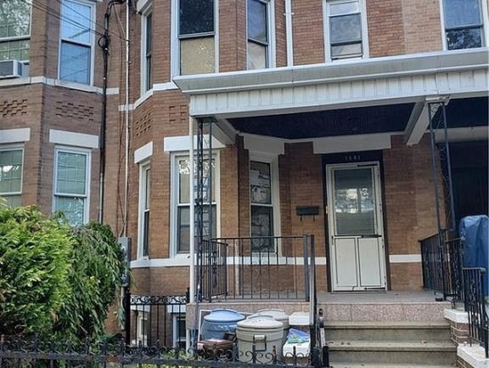 Multi-family for Sale Dyker Heights, Brooklyn