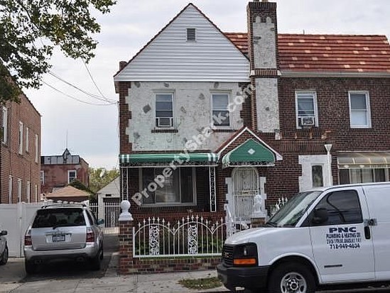 Townhouse for Pre-foreclosure Laurelton, Queens