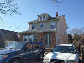 Home for Pre-foreclosure / auction Laurelton, Queens