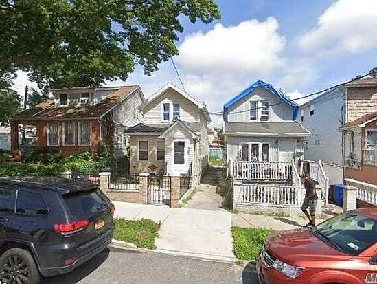 Single-family for Sale South Ozone Park, Queens