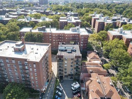 Home for Sale Briarwood, Queens