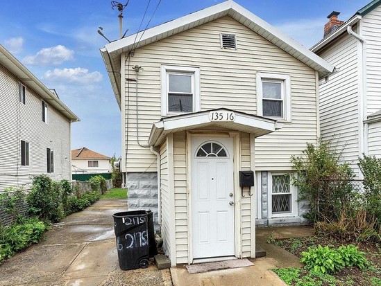 Single-family for Sale Laurelton, Queens