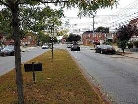 Home for Pre-foreclosure / auction Laurelton, Queens