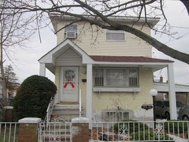 Home for Pre-foreclosure / auction Springfield Gardens, Queens