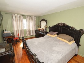 Home for Sale Briarwood, Queens