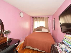 Home for Sale Briarwood, Queens