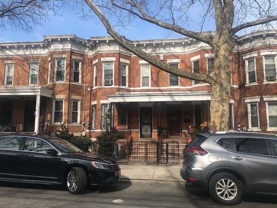 Single-family for Sale Dyker Heights, Brooklyn