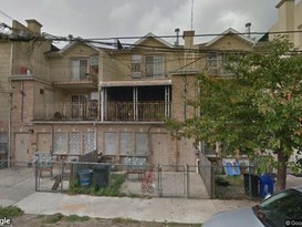 Home for Pre-foreclosure / auction Far Rockaway, Queens