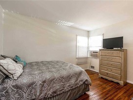 Home for Sale Springfield Gardens, Queens