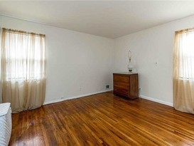 Home for Sale Springfield Gardens, Queens