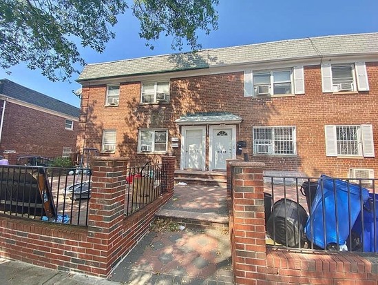 Multi-family for Sale Kew Gardens Hills, Queens