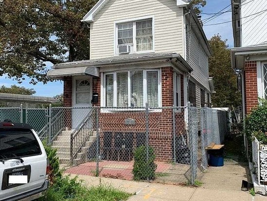 Single-family for Sale South Jamaica, Queens