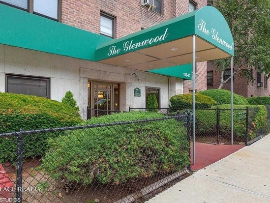 Condo for Sale Briarwood, Queens