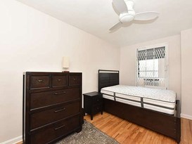 Home for Sale Briarwood, Queens