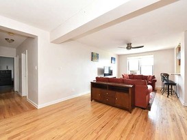 Home for Sale Briarwood, Queens