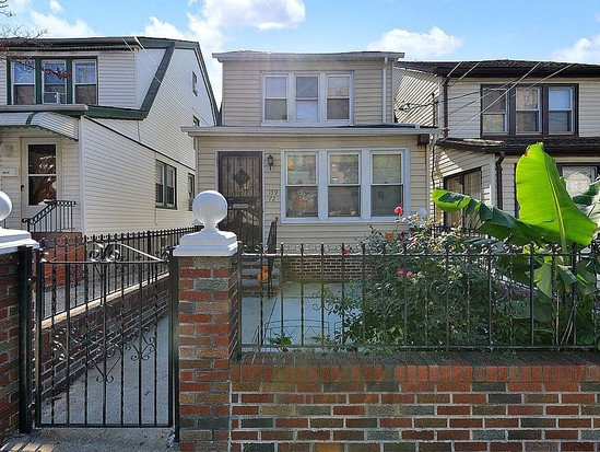 Single-family for Sale Briarwood, Queens