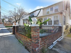 Home for Sale Briarwood, Queens