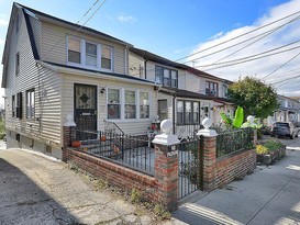 Home for Sale Briarwood, Queens