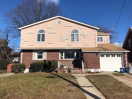 Single-family for Pre-foreclosure / auction Westerleigh, Staten Island