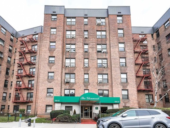 Condo for Sale Briarwood, Queens