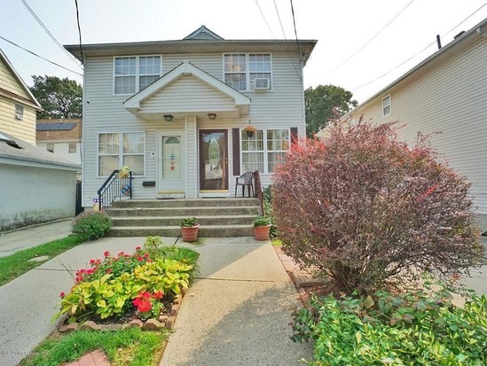 Single-family for Sale Port Richmond, Staten Island