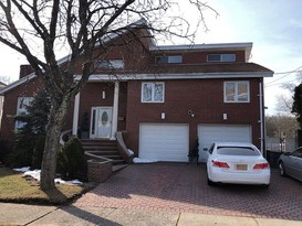 Home for Pre-foreclosure / auction Princes Bay, Staten Island