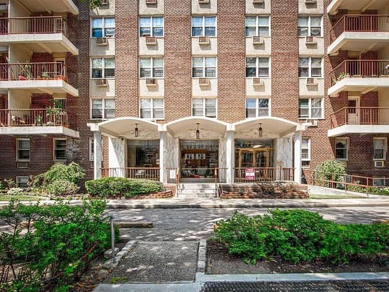 Condo for Sale Flushing, Queens