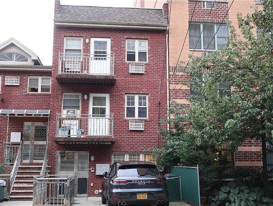 Multi-family for Sale Flushing, Queens