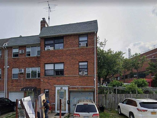 Multi-family for Sale Flushing, Queens