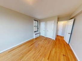 Home for Sale Briarwood, Queens