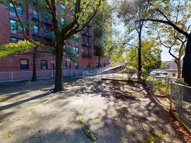 Home for Sale Briarwood, Queens