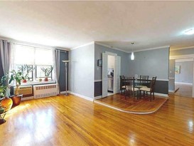 Home for Sale Briarwood, Queens